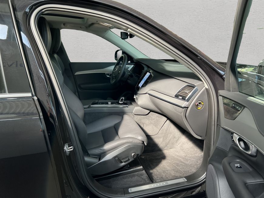Volvo  Plus Bright