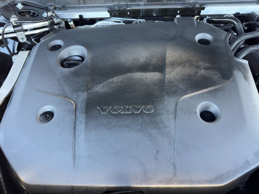 Volvo  Plus Bright
