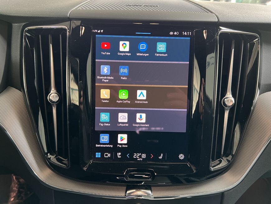 Volvo  Plus Dark