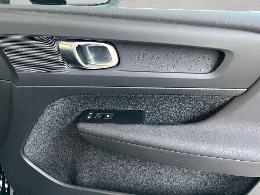 Volvo  Momentum Core