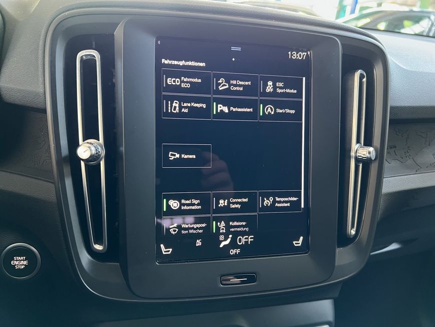 Volvo  Momentum Core