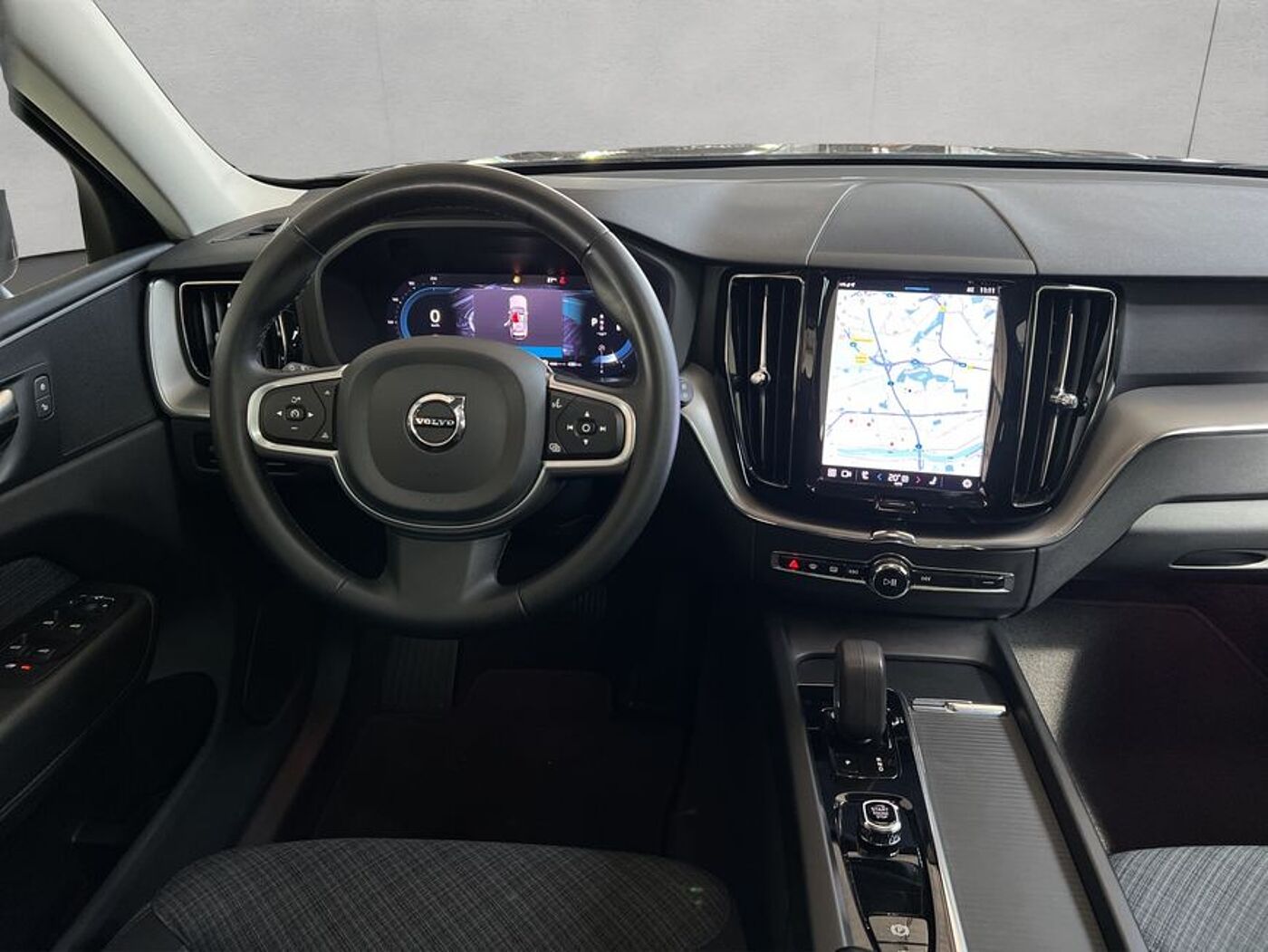 Volvo  Momentum Pro