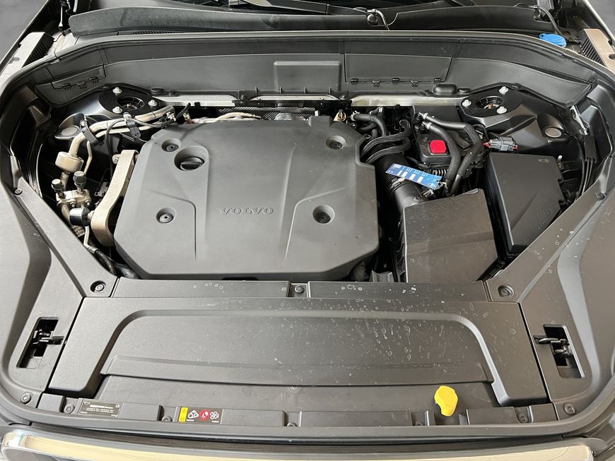 Volvo  Plus Bright