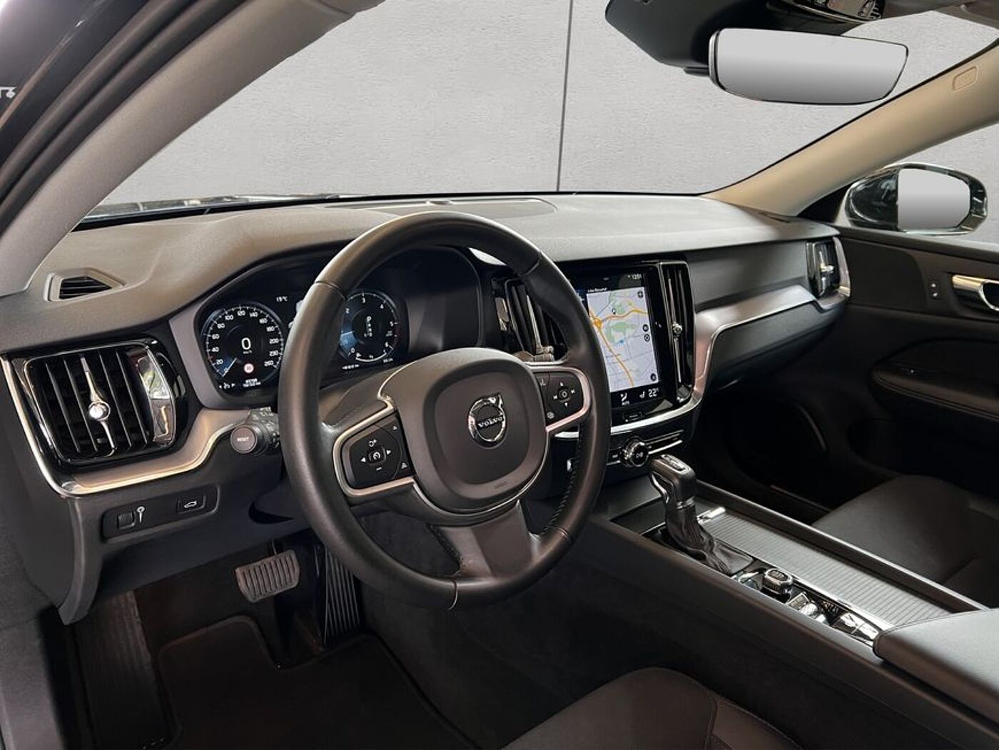 Volvo  Momentum Pro