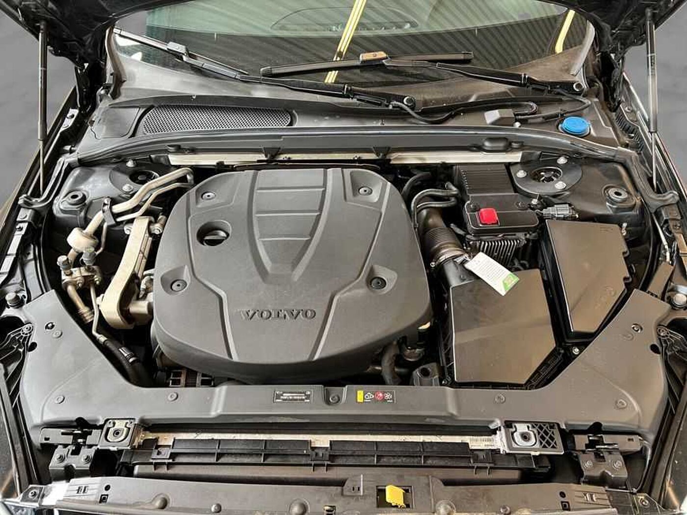 Volvo  Momentum Pro