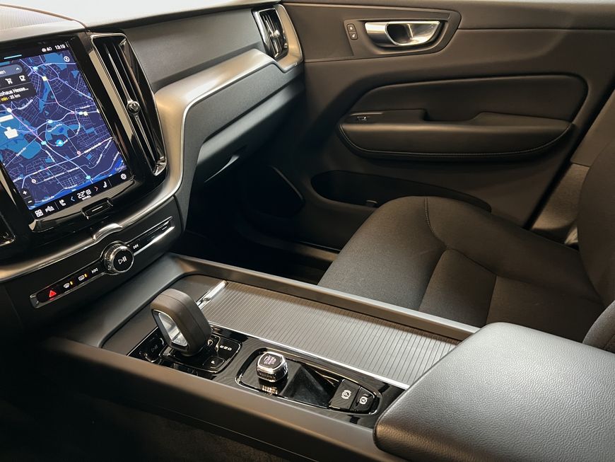 Volvo  Momentum Pro