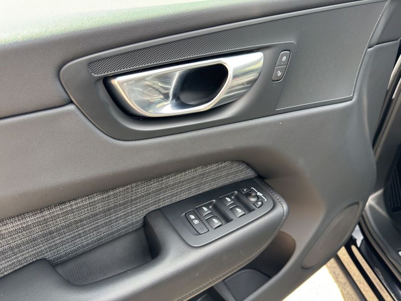 Volvo  Core