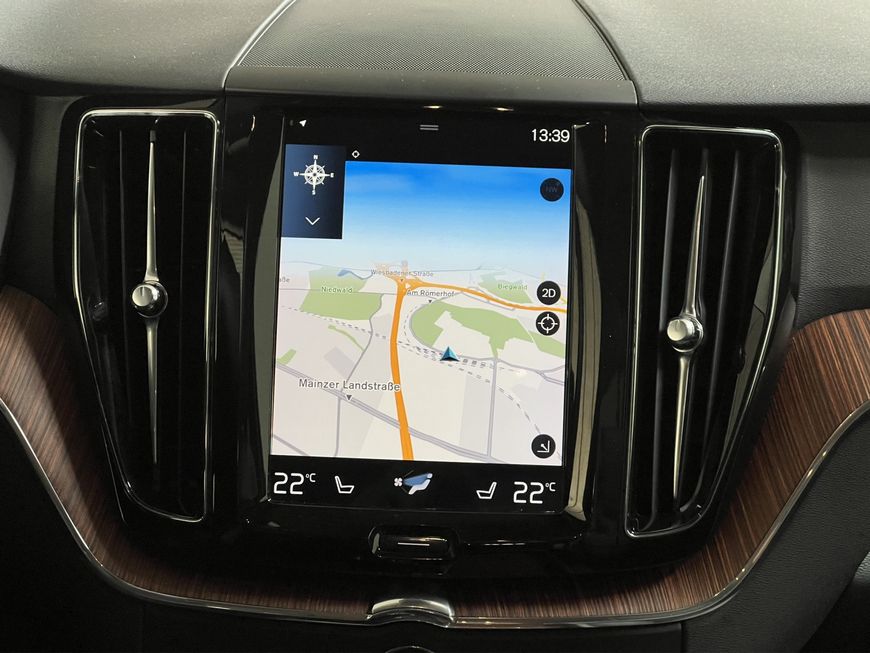 Volvo  Momentum Pro