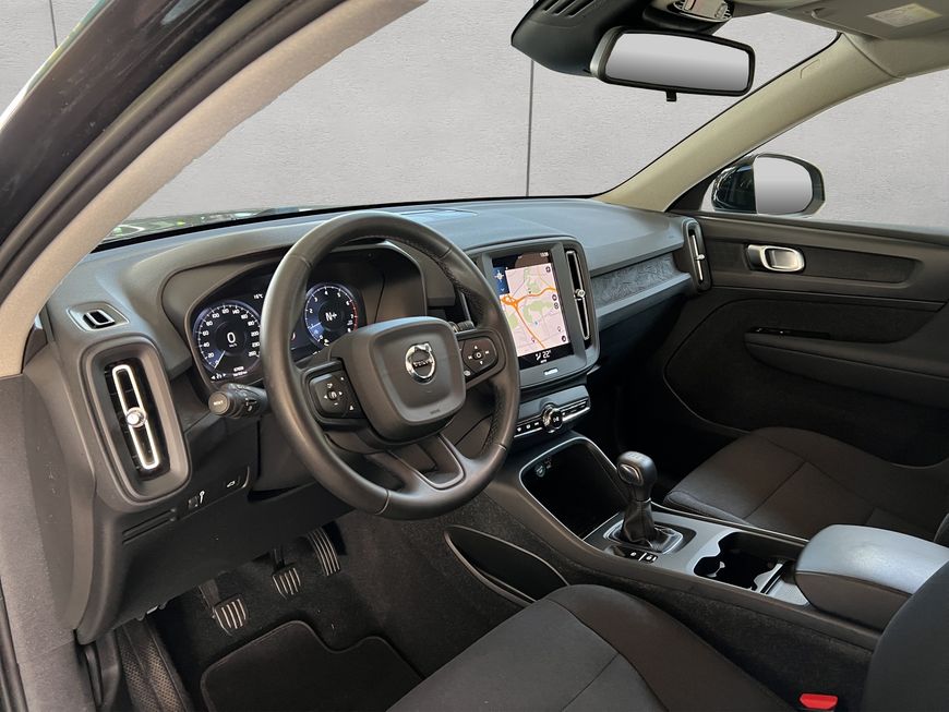 Volvo  Momentum Core