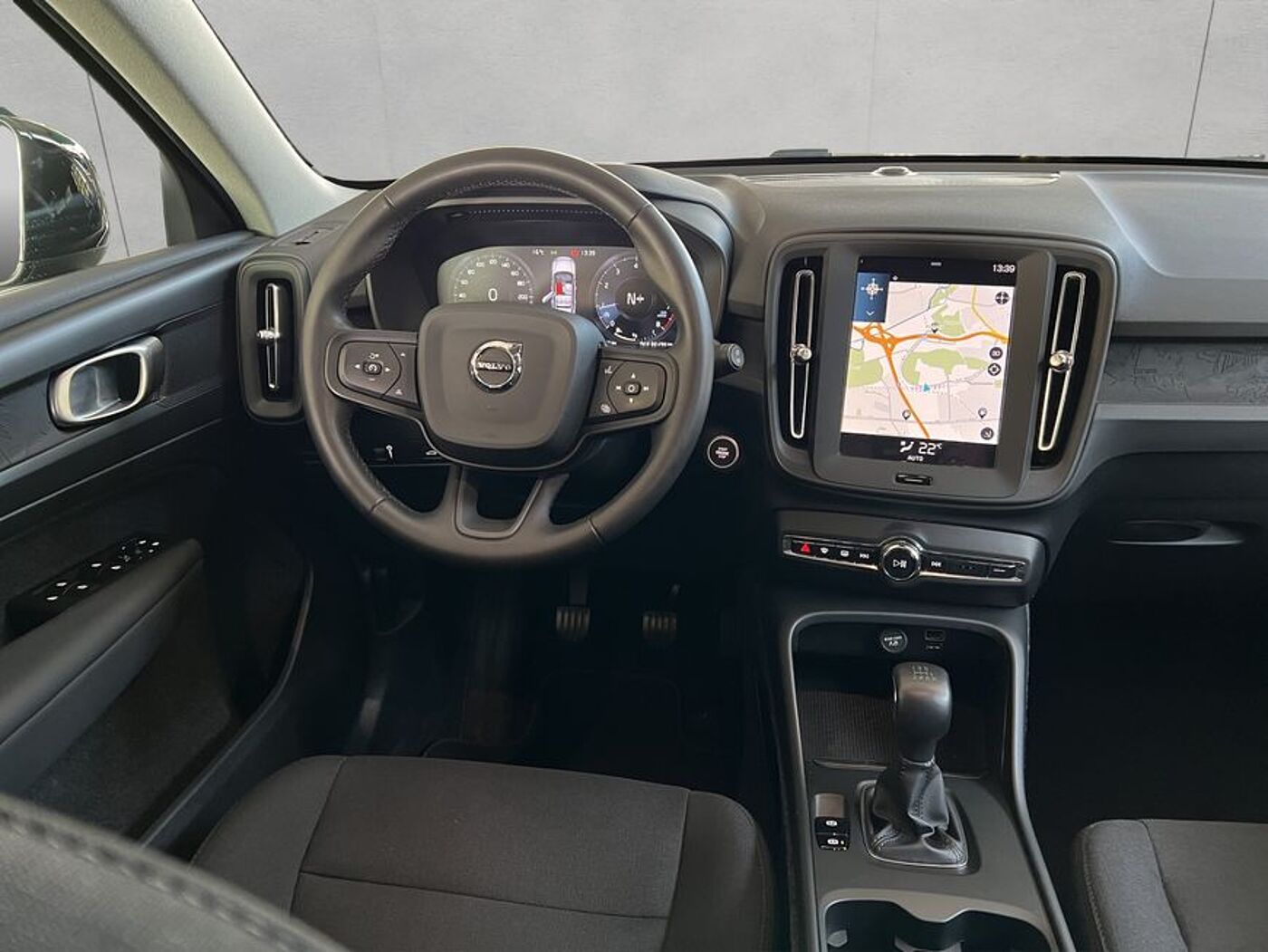 Volvo  Momentum Core