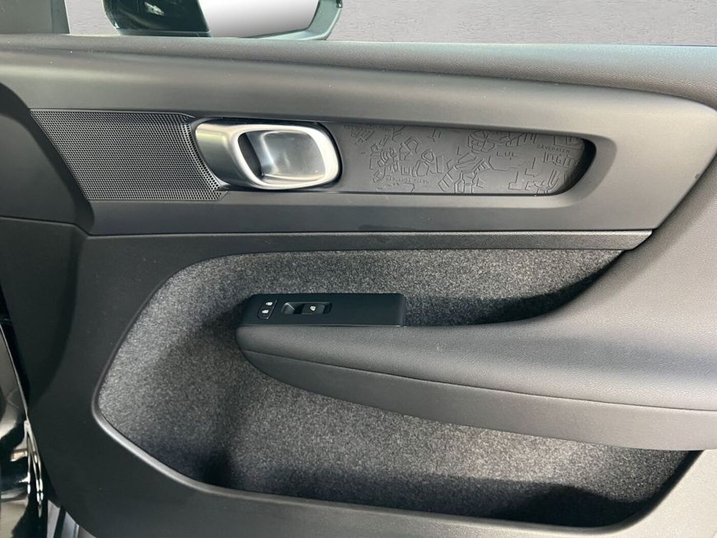 Volvo  Momentum Core