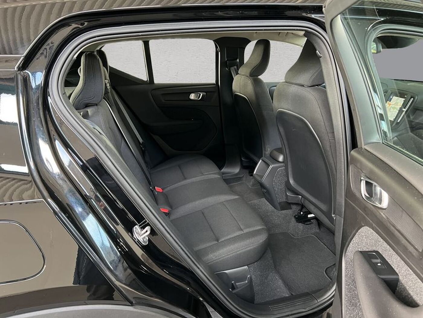 Volvo  Momentum Core