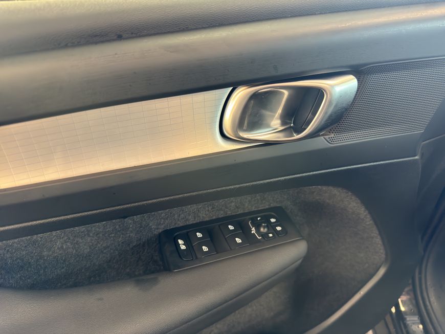 Volvo  Core
