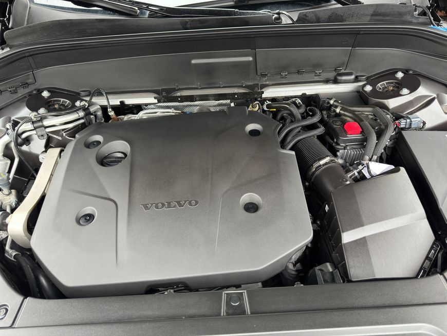 Volvo  Plus Bright