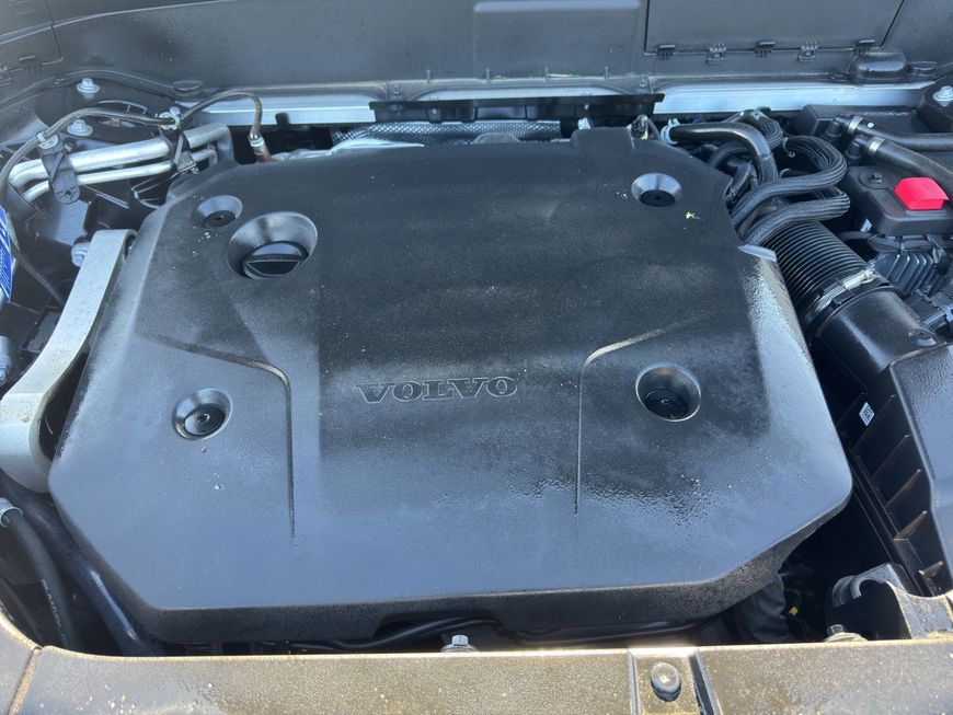 Volvo  Plus Bright