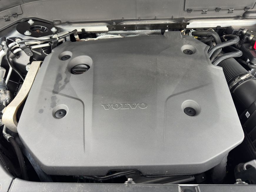 Volvo  Plus Bright