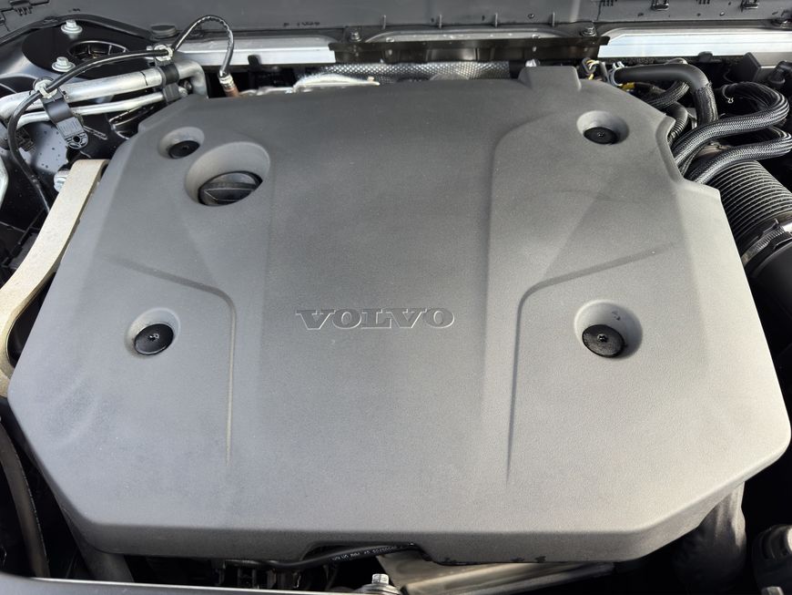 Volvo  Plus Bright