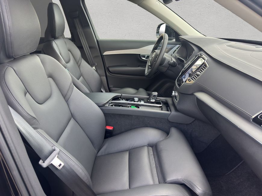 Volvo  Plus Bright