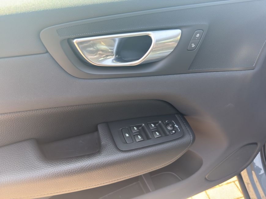 Volvo  Momentum Pro