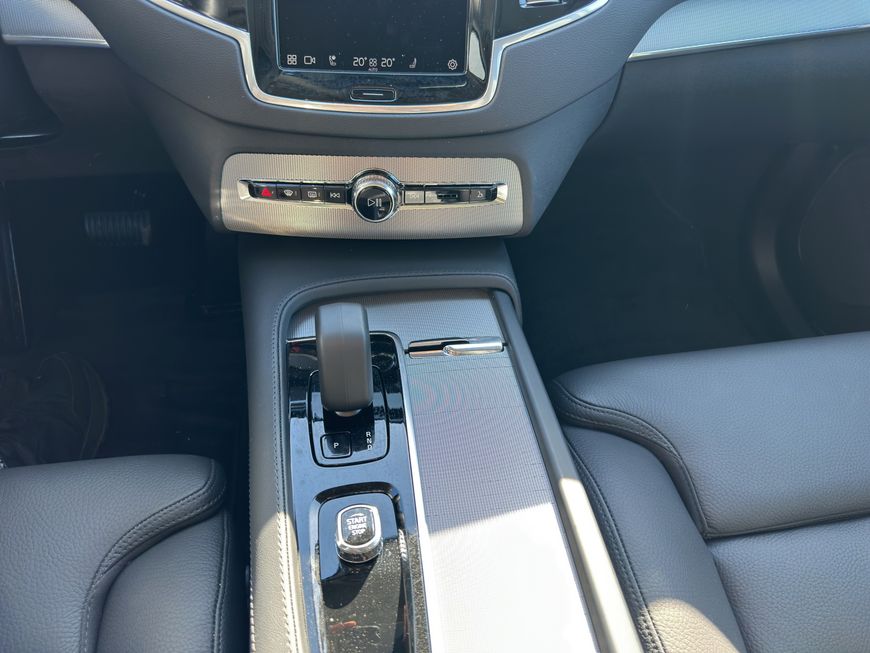Volvo  Plus Bright