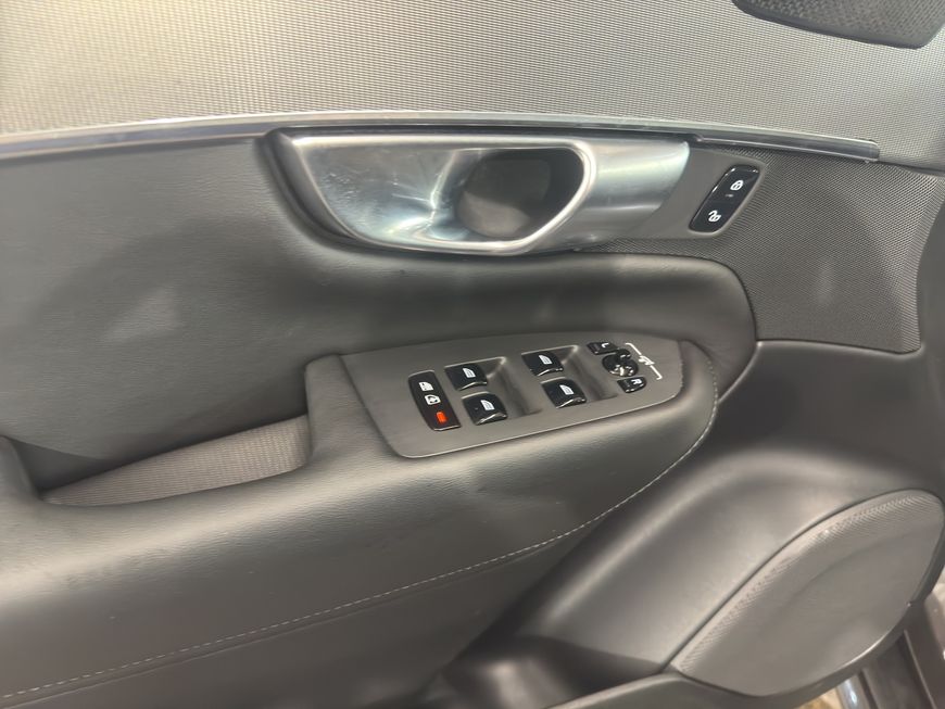 Volvo  Plus Bright