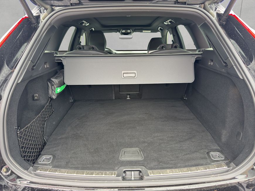 Volvo  Black Edition