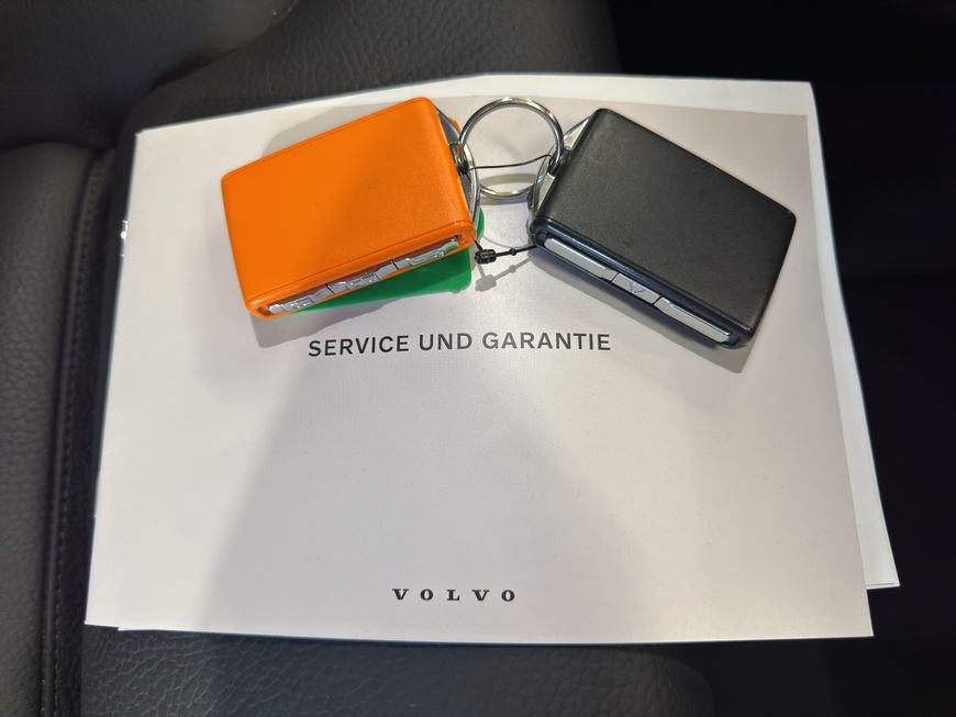 Volvo  Plus Bright