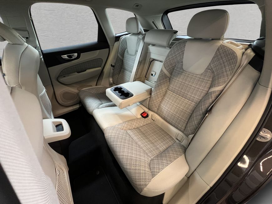 Volvo  Essential