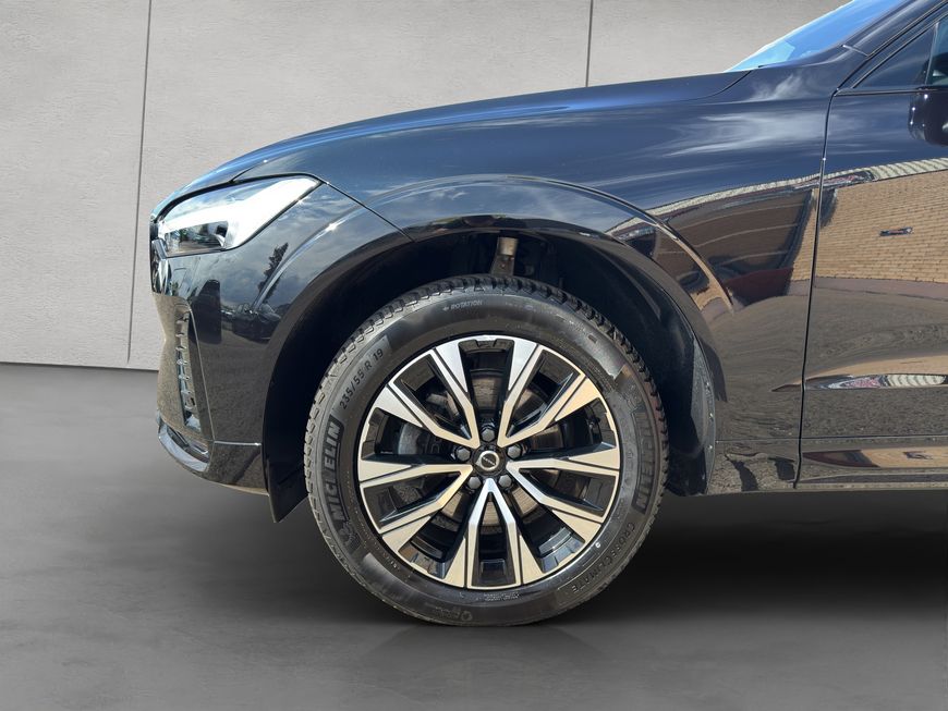 Volvo  Plus Dark