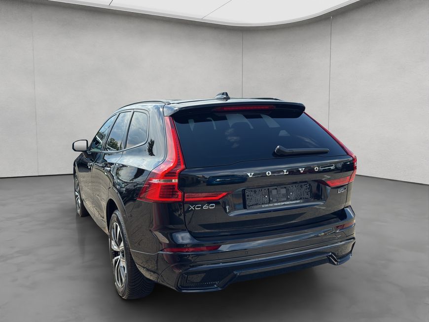 Volvo  Plus Dark