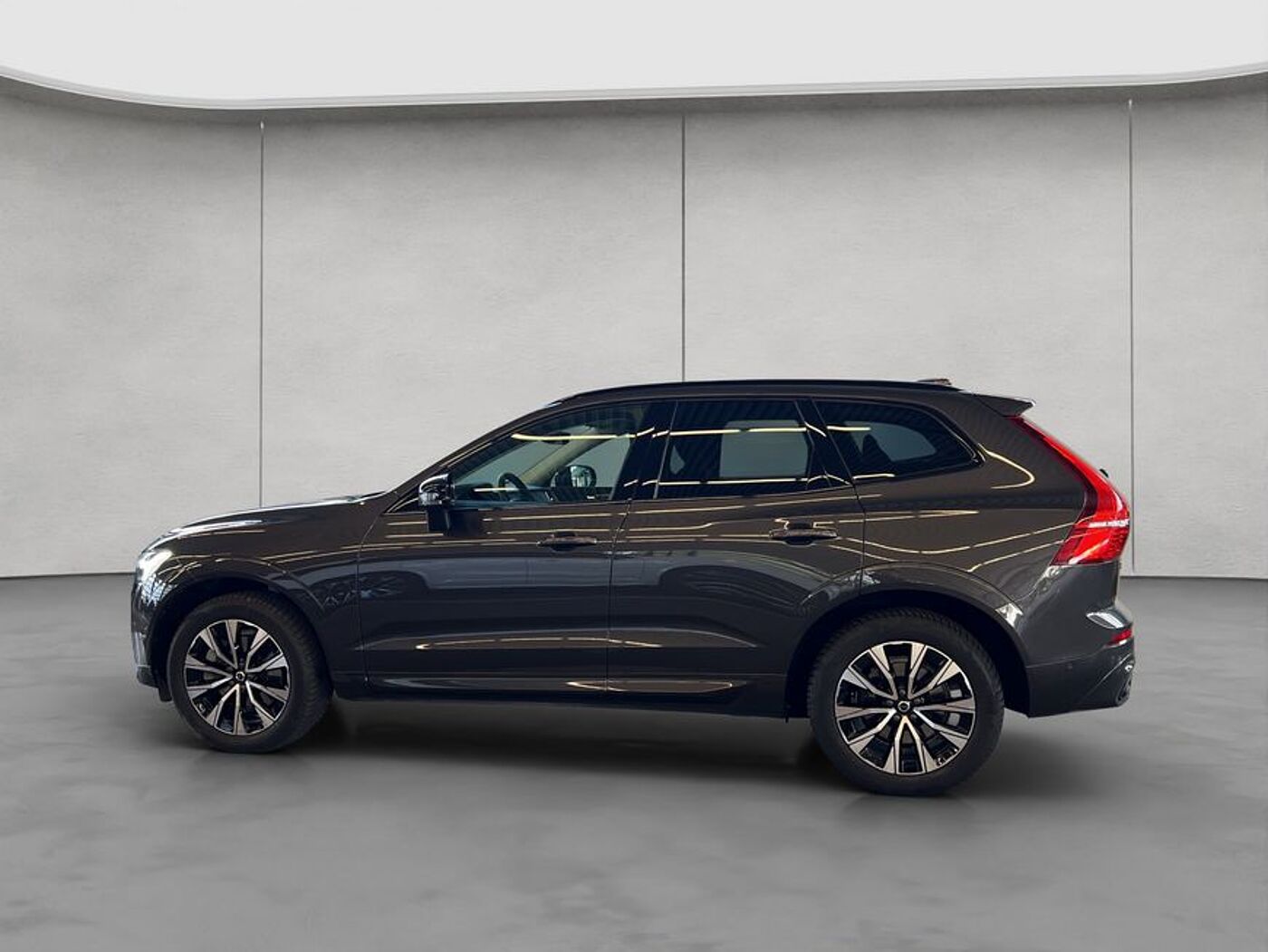 Volvo  Plus Dark