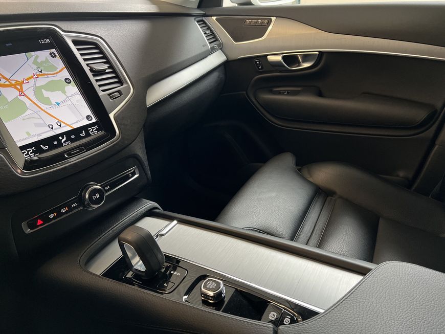 Volvo  Expression