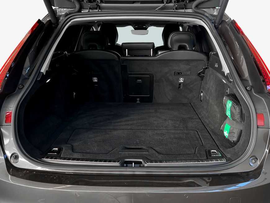 Volvo  T6 Recharge AWD  Glasd 360° Navi LED