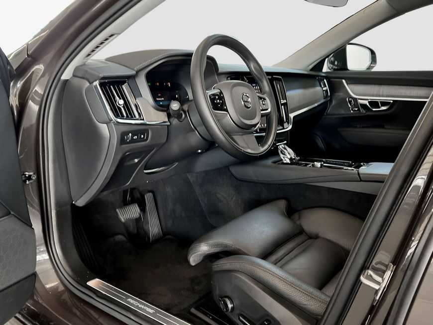 Volvo  T6 Recharge AWD  Glasd 360° Navi LED