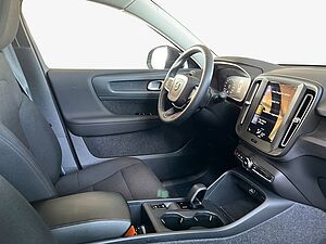 Volvo  Momentum Core