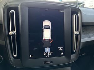 Volvo  Momentum Core