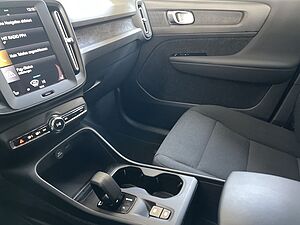 Volvo  Momentum Core
