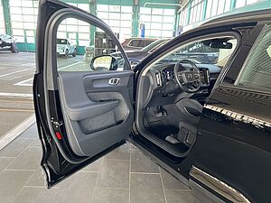 Volvo  Momentum Core