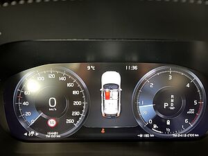 Volvo  Momentum Pro