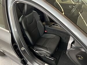 Volvo  Momentum Pro