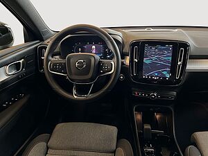 Volvo  Plus Dark
