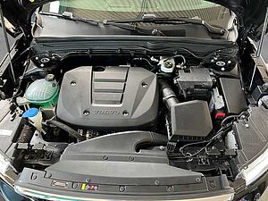 Volvo  Momentum Core