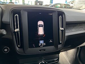 Volvo  Momentum Core