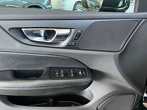 Volvo  D3  Aut Leder Navi LED Kamera PDCv+h