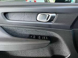Volvo  Momentum Pro