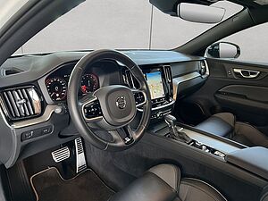 Volvo  T6 AWD  Aut Glasd HeadUp PilotAssist