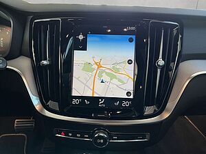Volvo  T6 AWD  Aut Glasd HeadUp PilotAssist