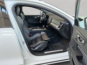 Volvo  T6 AWD  Aut Glasd HeadUp PilotAssist