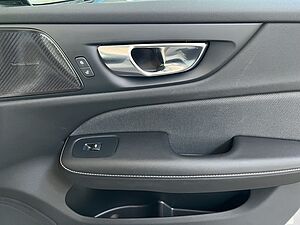 Volvo  T6 AWD  Aut Glasd HeadUp PilotAssist