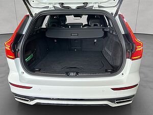 Volvo  T6 AWD  Aut Glasd HeadUp PilotAssist